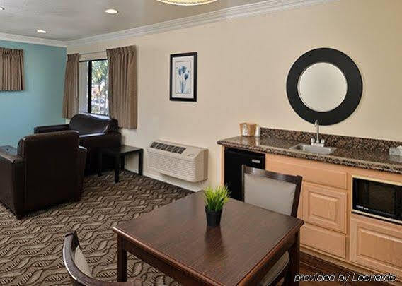 Motel Rodeway & 2*