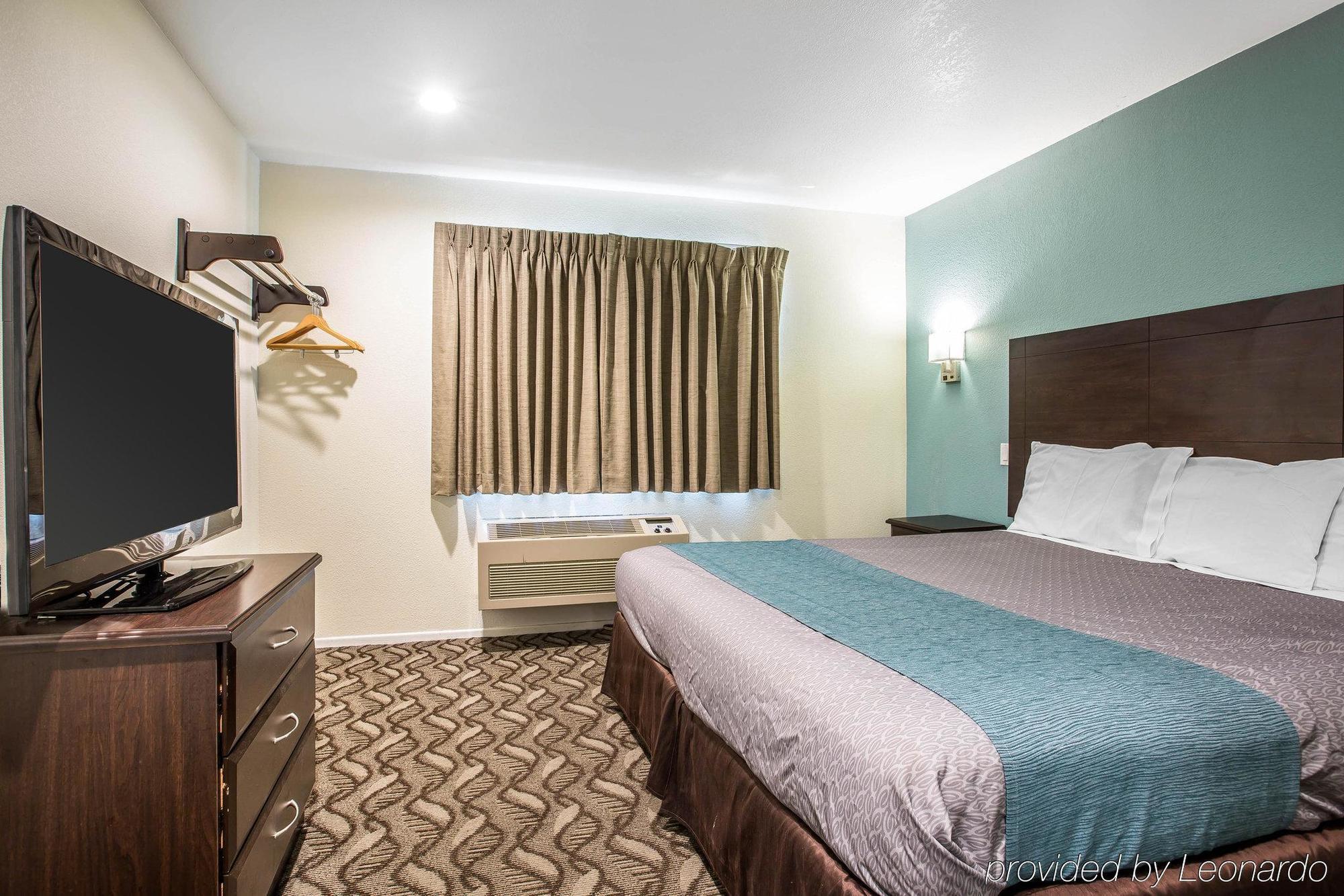 Rodeway & Motel 2*