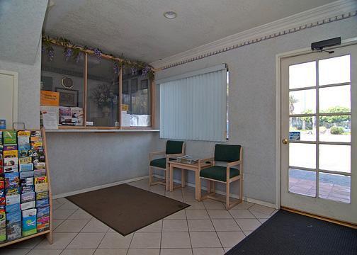 Motel Rodeway & 2*
